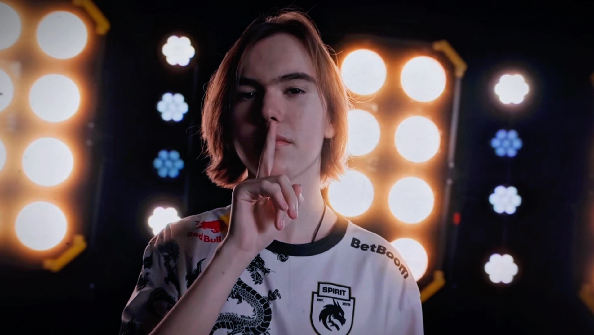 现年17岁！donk游戏时长即将达到15000小时