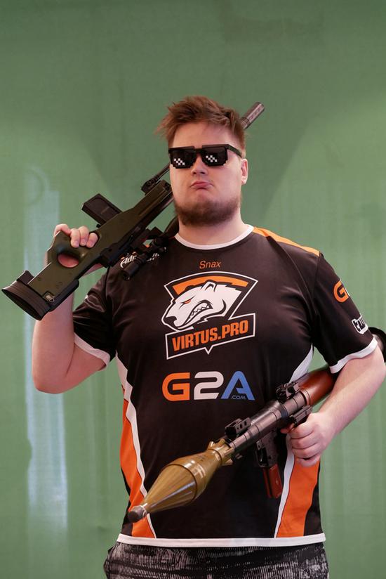 s1mple 已以租借协议加入 FaZe