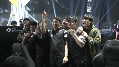 B1ad3 关于 NAVI 在 IEM Rio 2024 的胜利：“绝对的电影！”