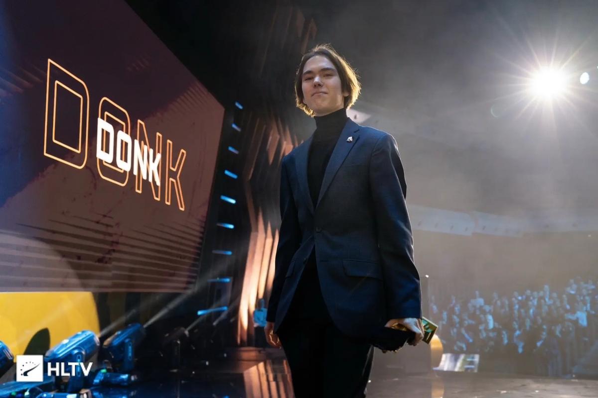 王者荣耀六周年CG【荣耀同行】：英雄们邀你共赴未来